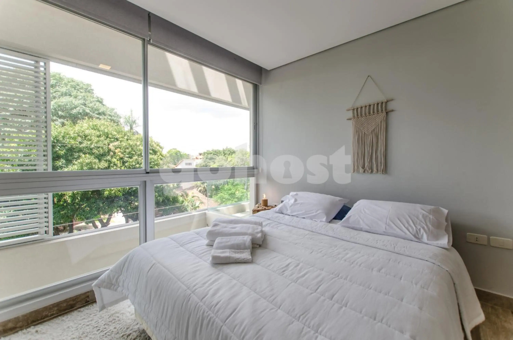 Acogedor apartamento con balcón y parilla 1D002 — фото 1