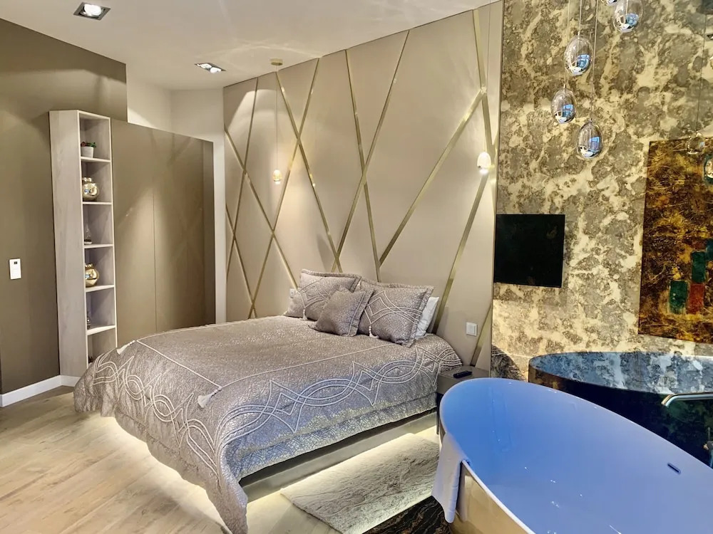 Photo - 30th+ Floor Apartments in Sky Tower