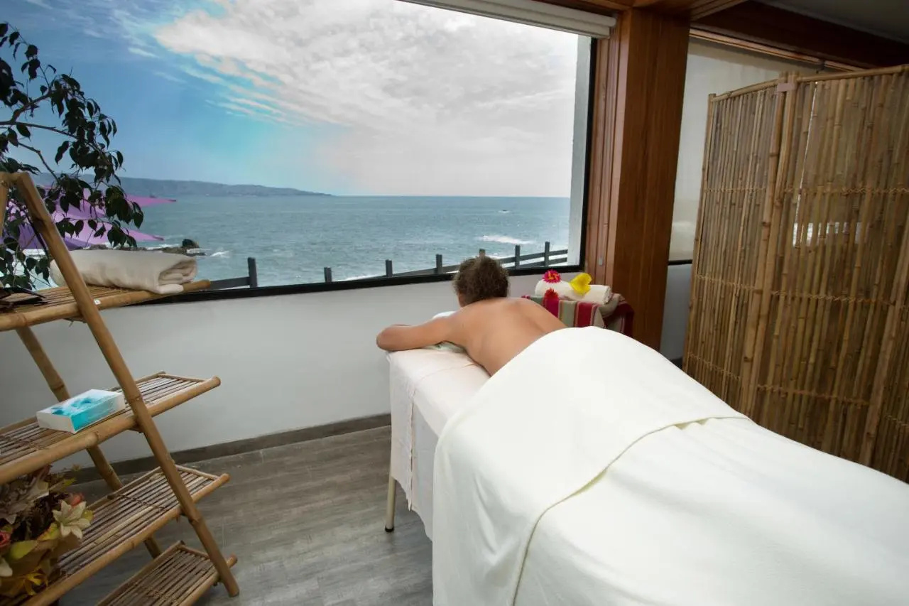 Photo - Hotel Oceanic