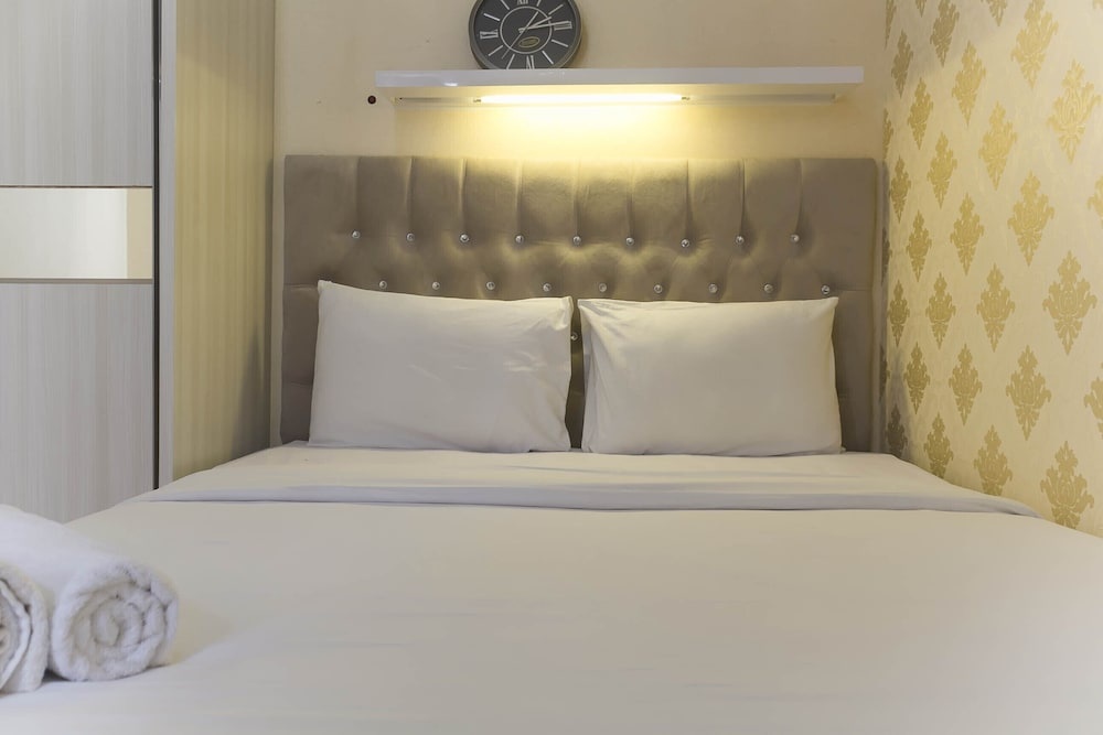 Nice and Comfy 2BR Bassura City Apartment near Mall