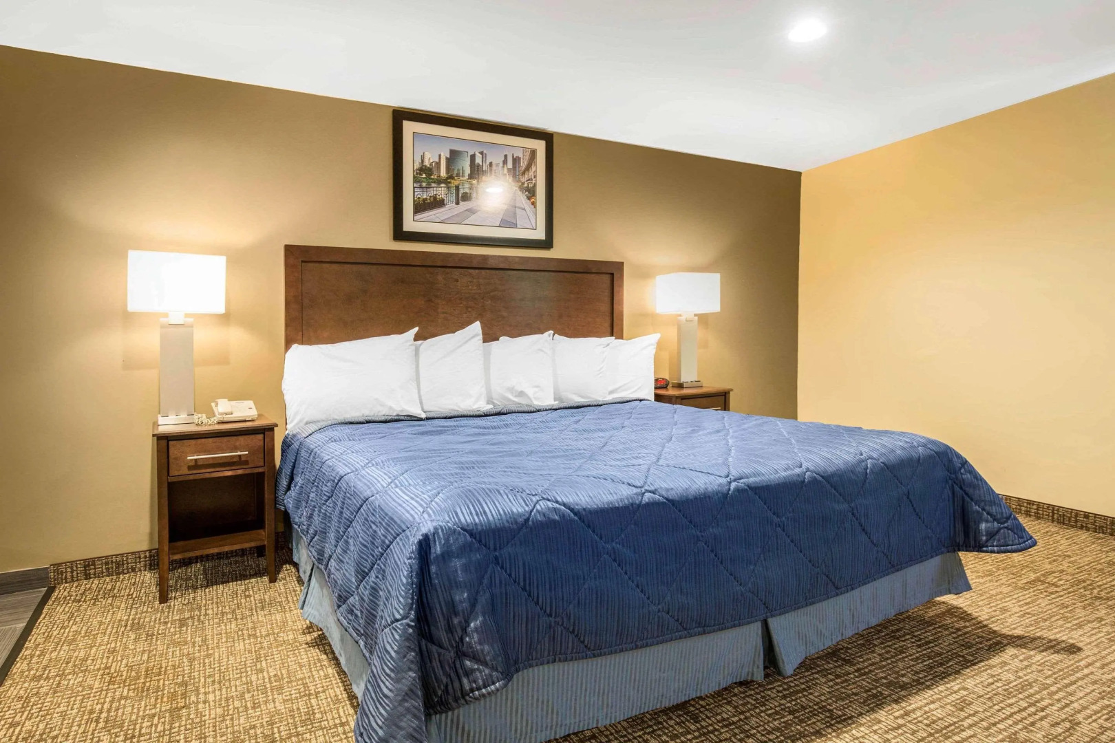 Photo - Rodeway Inn Lyons - La Grange