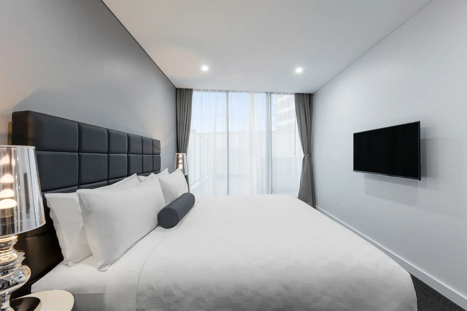 Photo - Meriton Suites Church Street, Parramatta