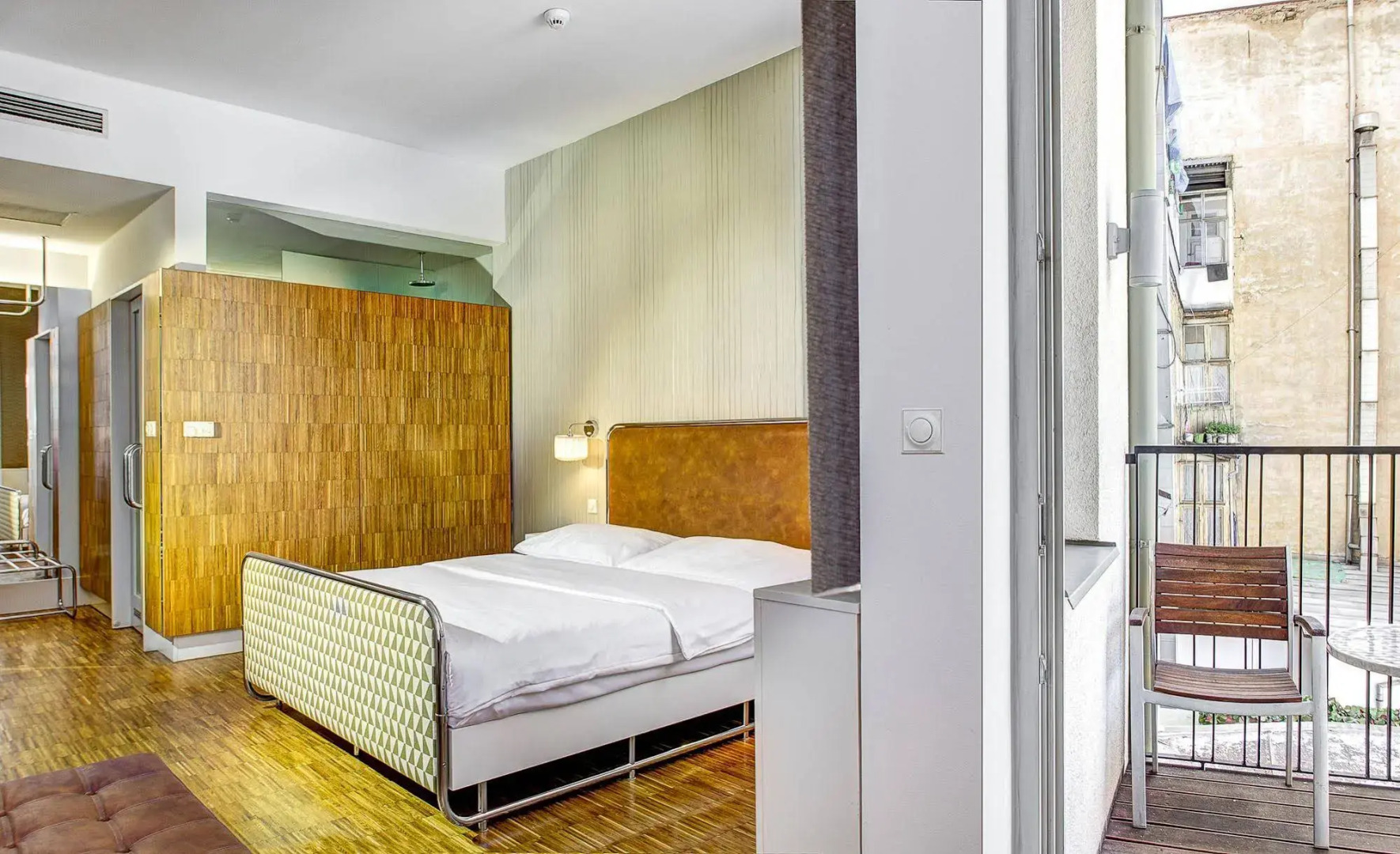 Foto - Three Crowns Hotel