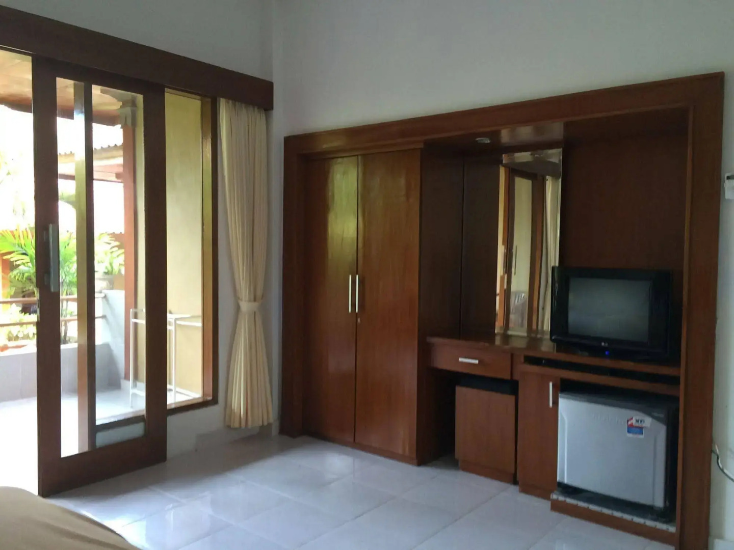 Foto - Suka Beach Inn