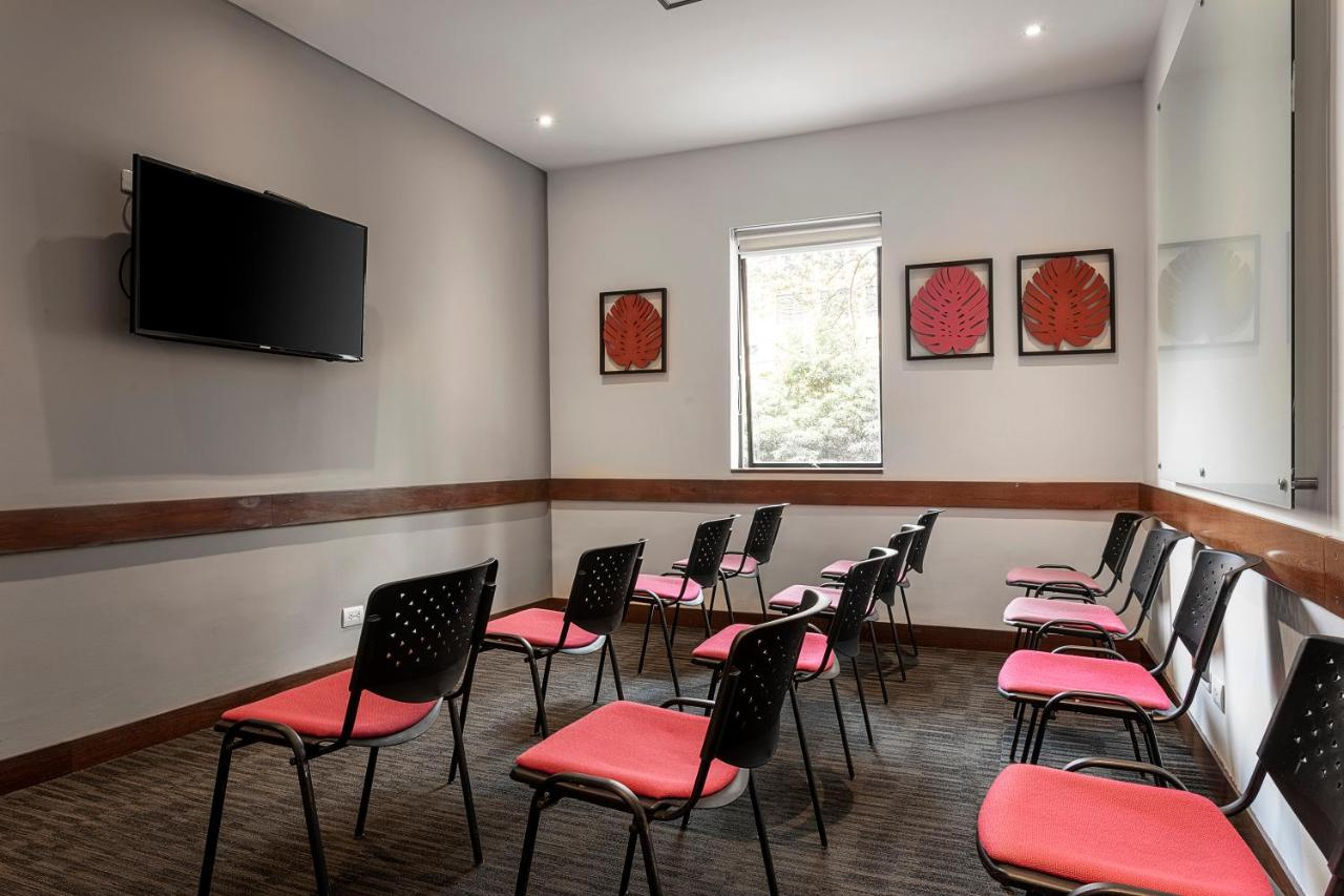 Photo - Bh la Quinta- Suites