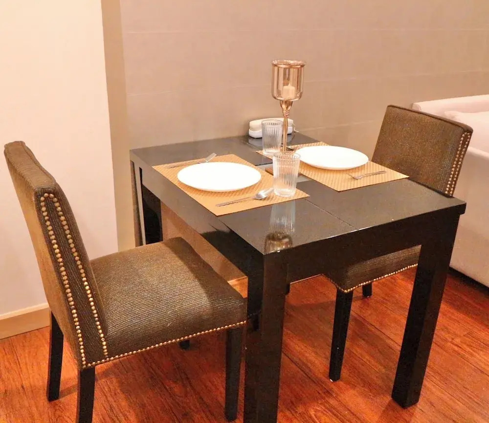 Foto - ICON NARINDRA SUITES HOTEL Sukhumvit Bangkok Thailand 50sqm to 90sqm Rooms & FREE Minibar