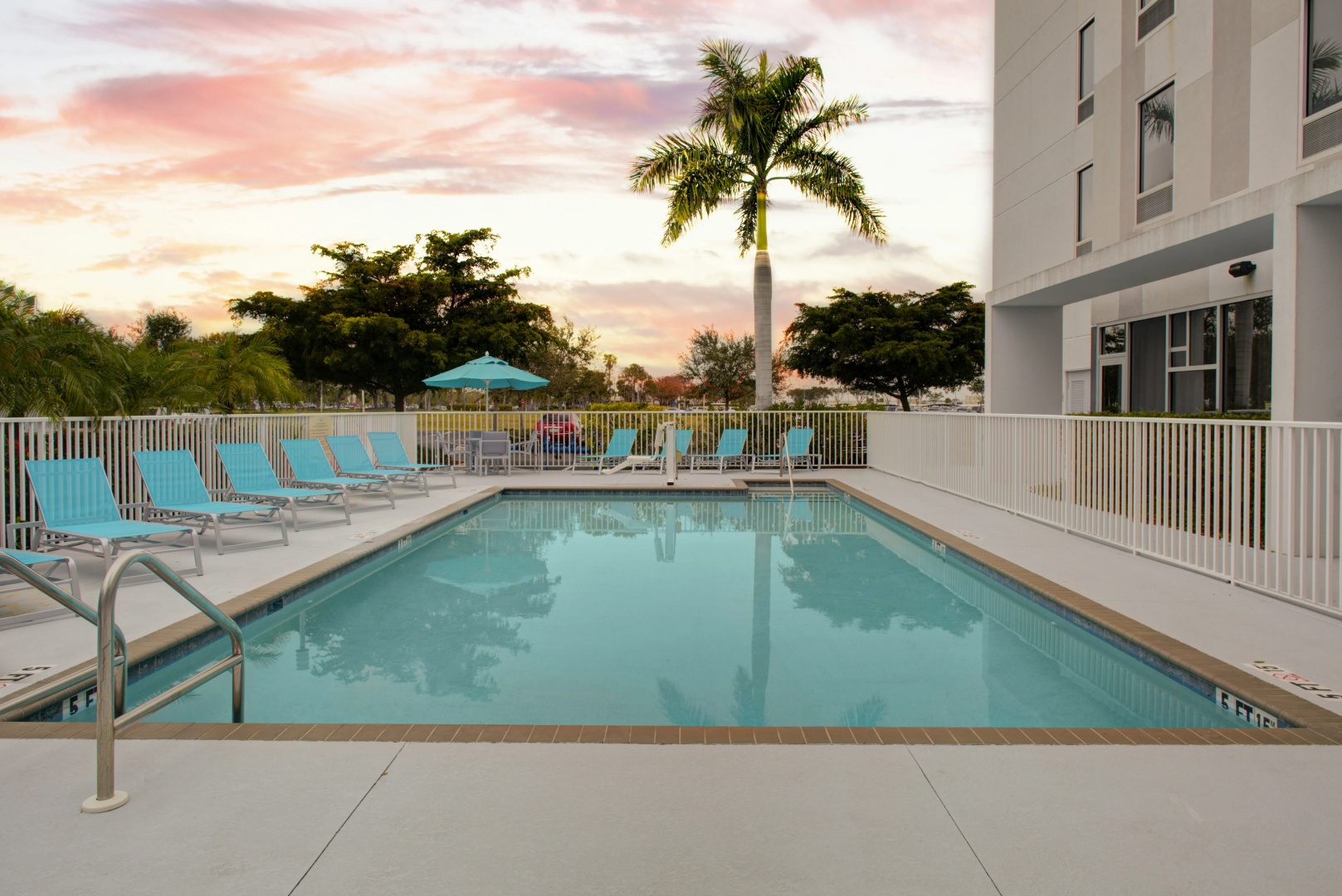 Photo - Hampton Inn & Suites Sarasota/Bradenton-Airport, FL