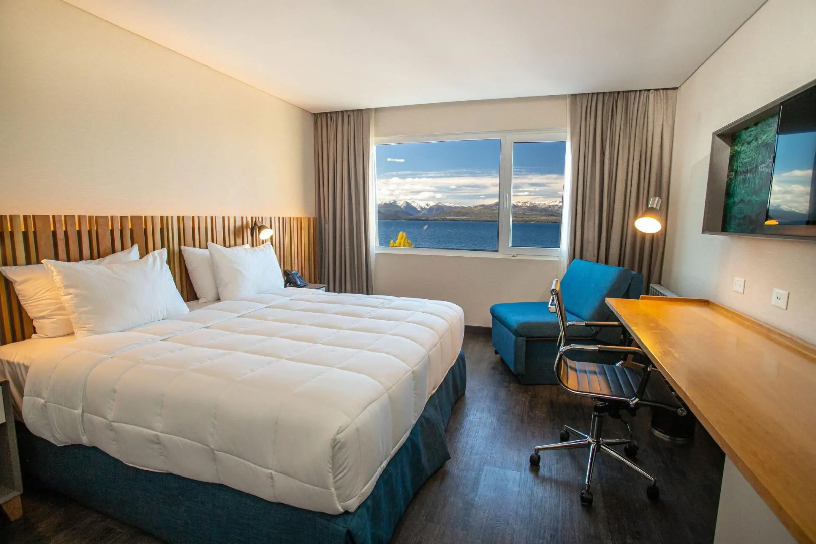Photo - Hampton by Hilton Bariloche