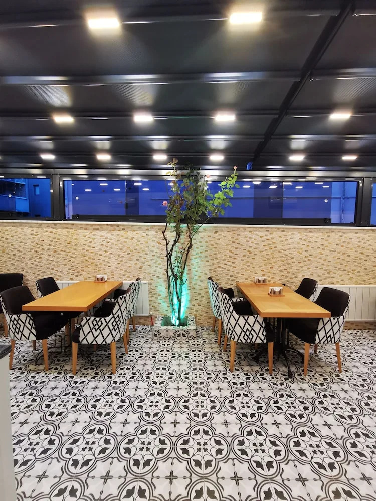 Photo - Luxx Garden Hotel