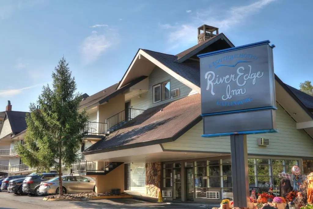 Photo - River Edge Inn
