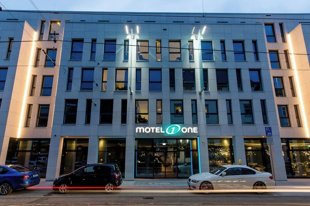 Photo - Motel One Stuttgart-Bad Cannstatt