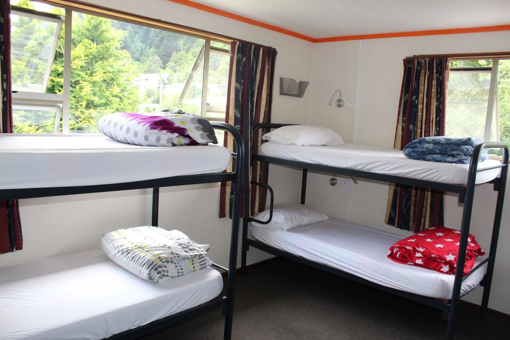 Photo - The Flaming Kiwi Backpackers