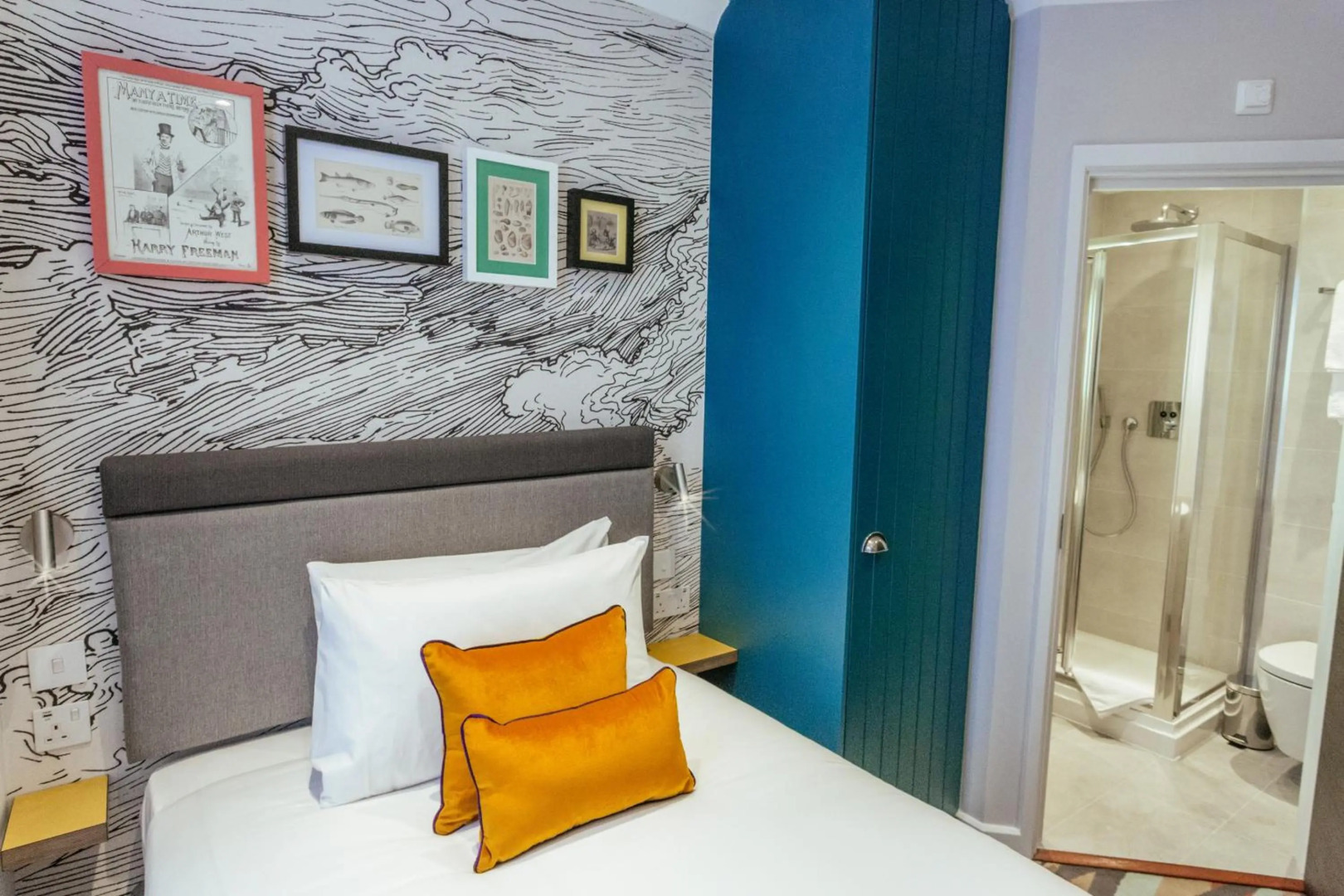 Photo - Oliver Plaza Hotel