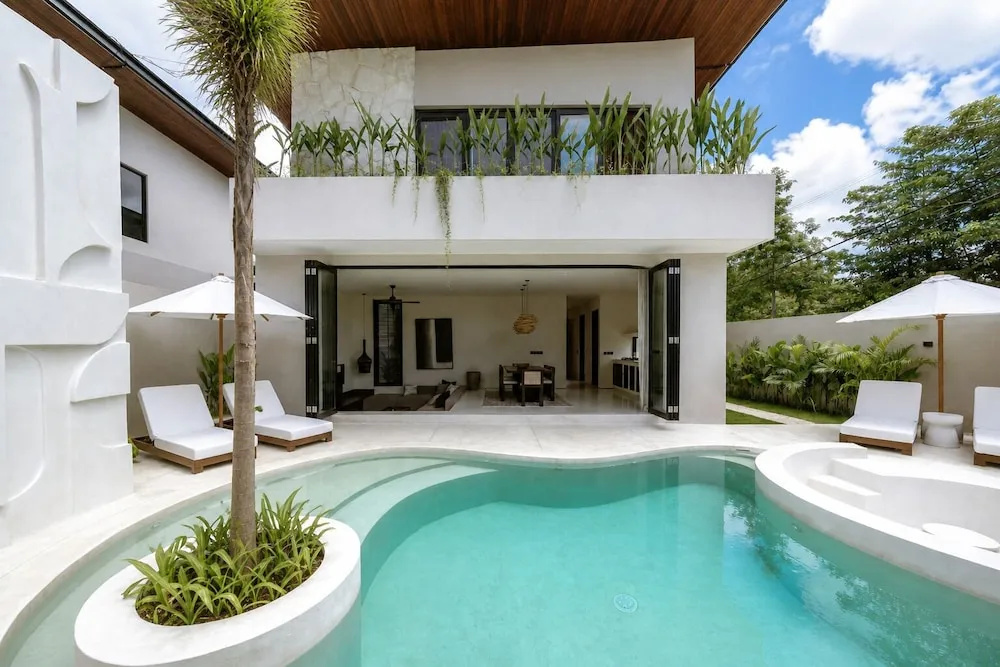 Photo - Villa Bōld x Gold At Bōld- Luxury Villas