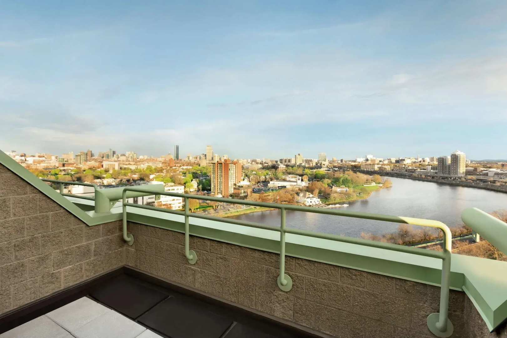 Foto - DoubleTree Suites by Hilton Hotel Boston - Cambridge