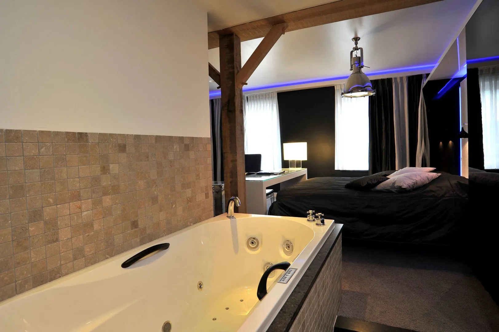 Photo - Golden Tulip West Ende