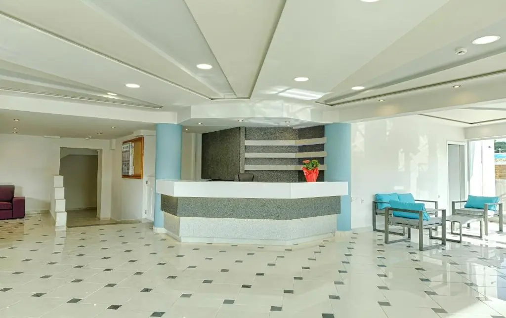 Photo - Karras Hotel