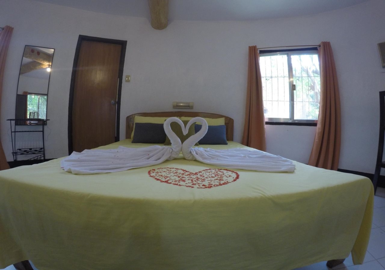 Cabilao Sunset Dive & Beach Resort