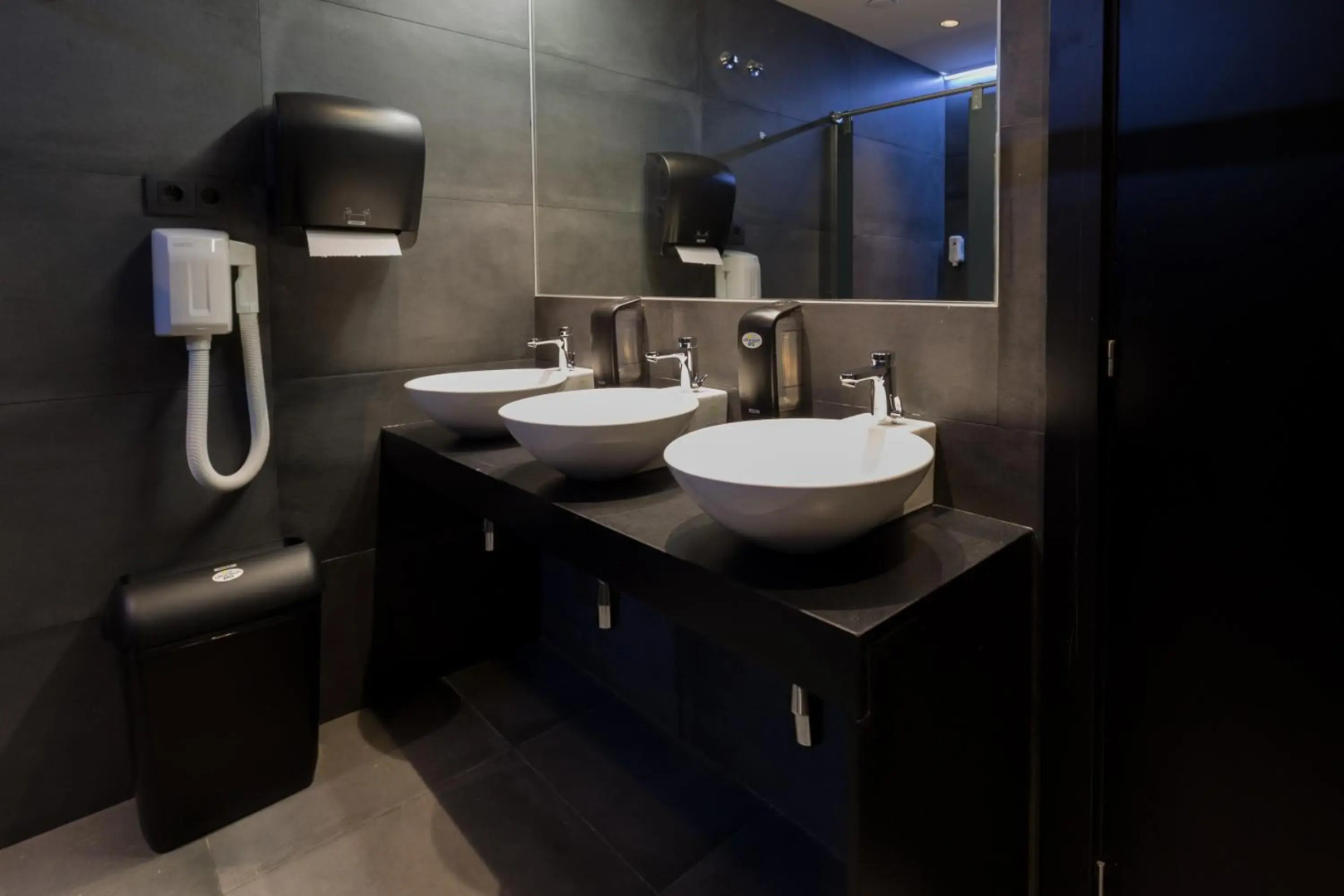 Foto - Airhostel Barcelona Airport 24h