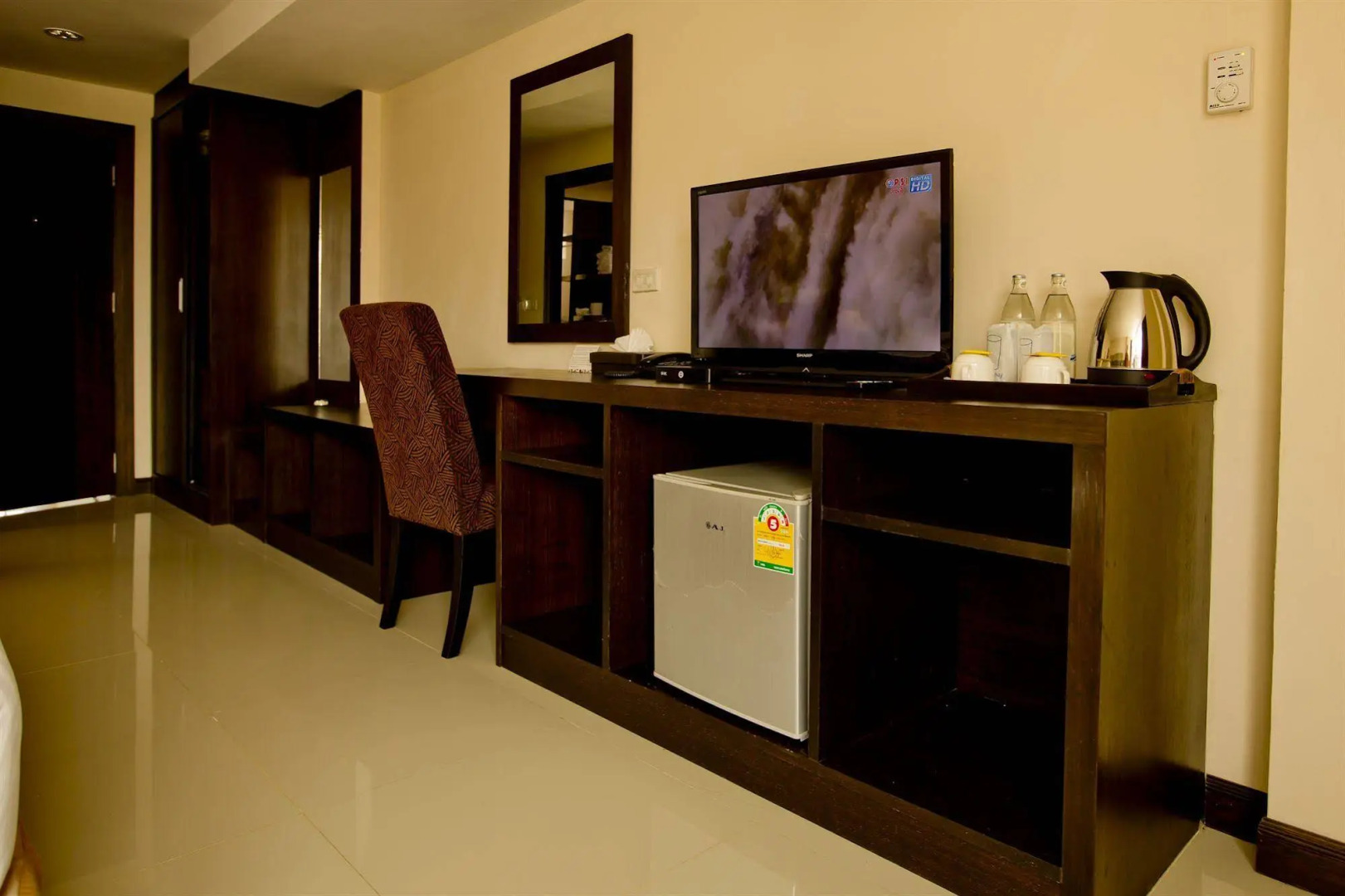 Foto - Sinsuvarn Airport Suite Hotel