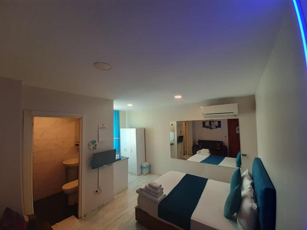 Foto - 216 Turkuaz Suit