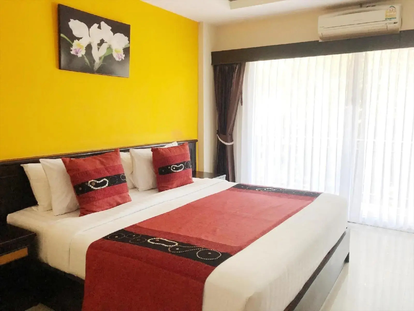 Photo - MM Hill Hotel