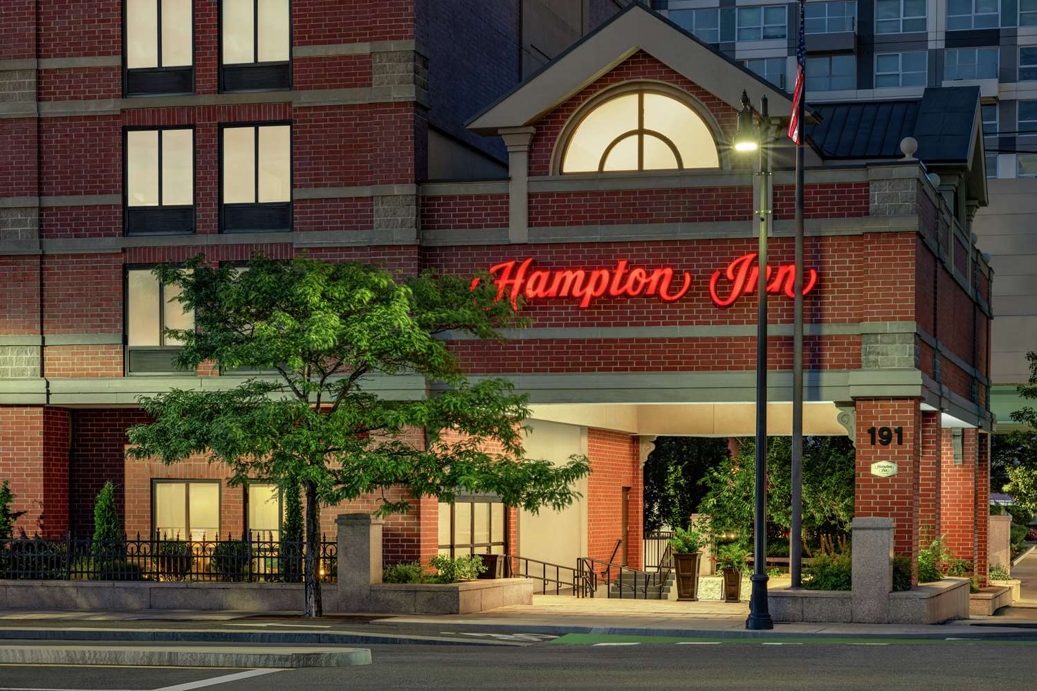 Photo - Hampton Inn by Hilton Boston/Cambridge