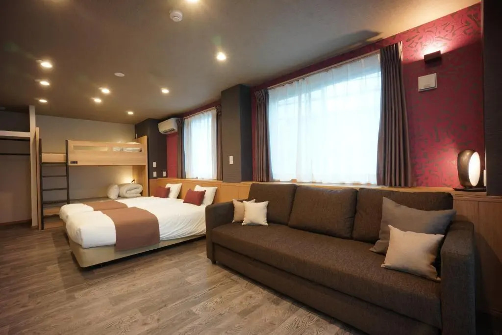 Photo - WIRES HOTEL James zaka