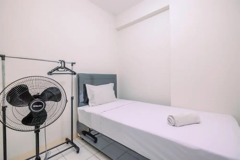 Comfort Stay 2BR at Podomoro Golf View Apartment