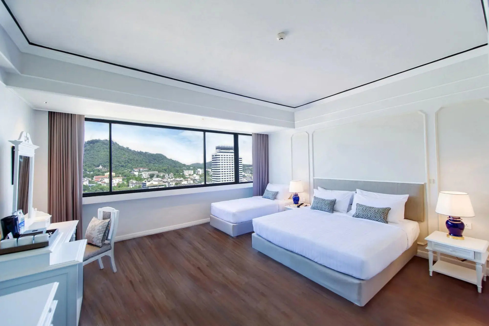 Photo - Courtyard by Marriott Phuket Town