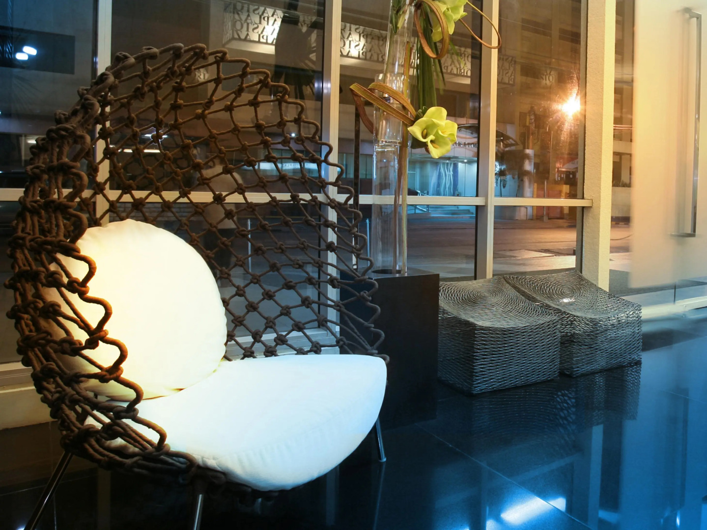 Photo - Astoria Plaza