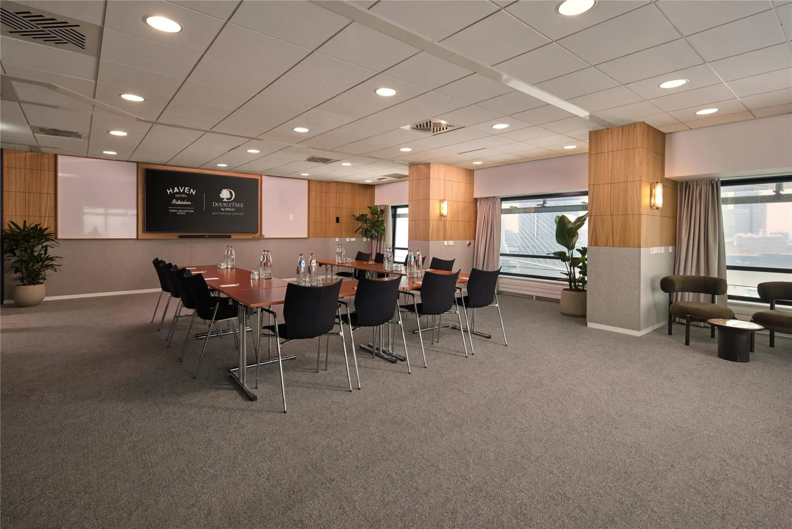 Foto - DoubleTree by Hilton Rotterdam Centre Hotel