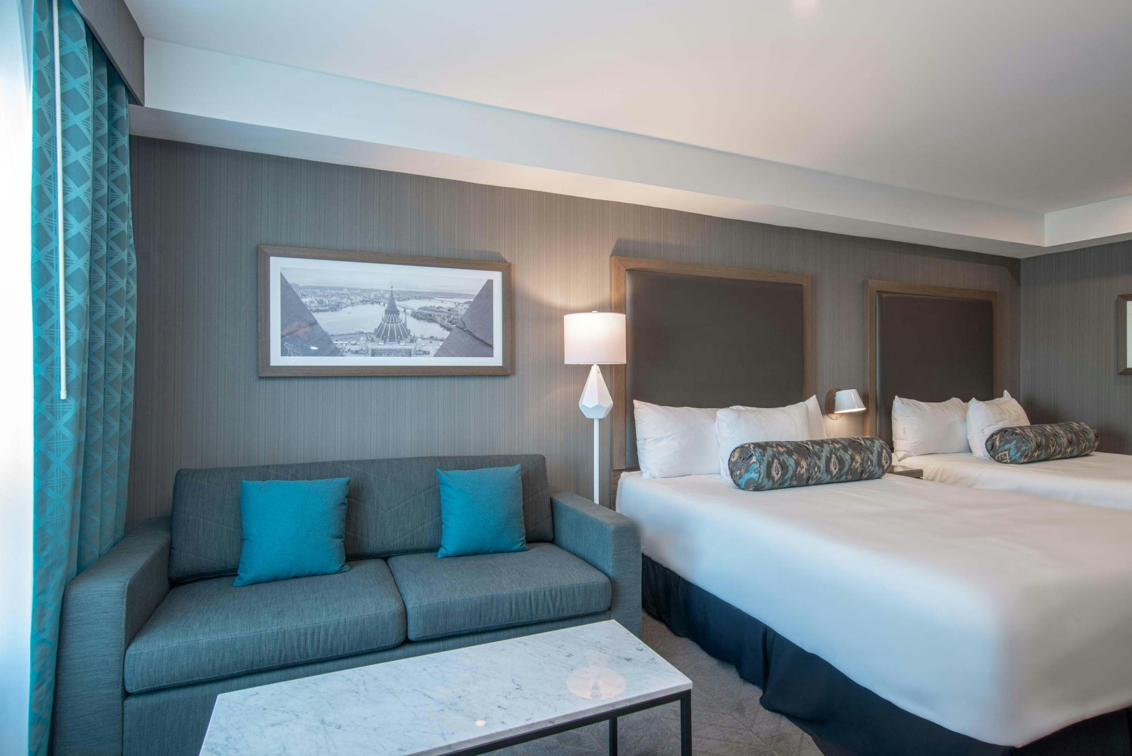 Photo - Sandman Signature Ottawa Airport Hotel