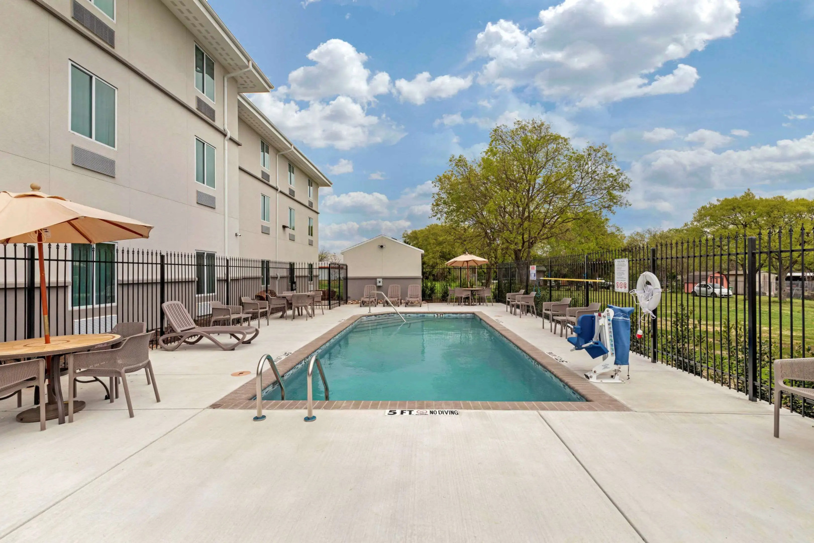 Foto - MainStay Suites Lancaster Dallas South