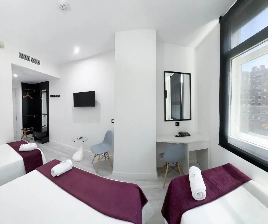 Photo - Hotel Avenida de España