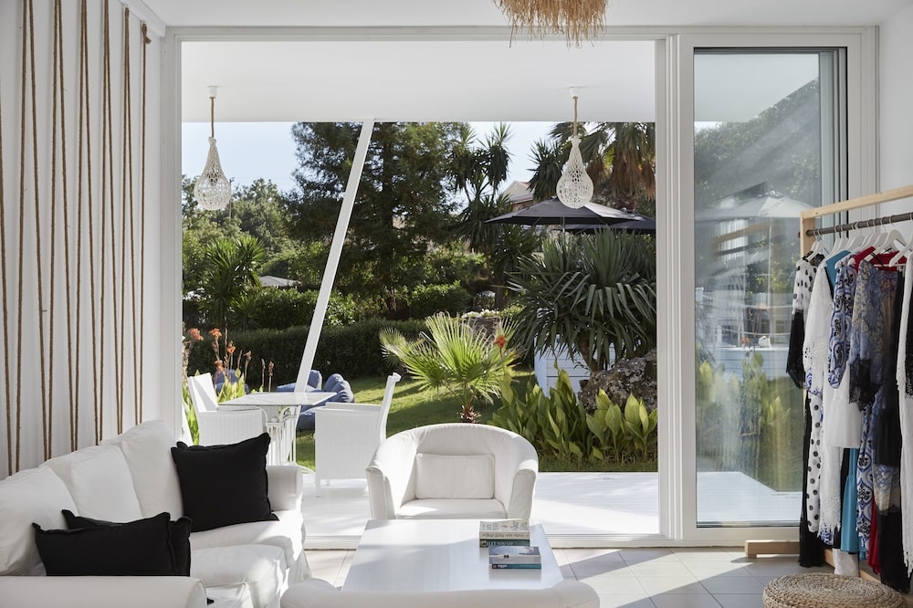 Mr & Mrs White Corfu, Bild 15 von 20