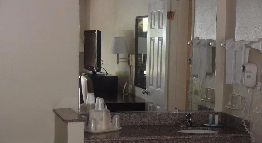 Photo - Brandon Motor Lodge