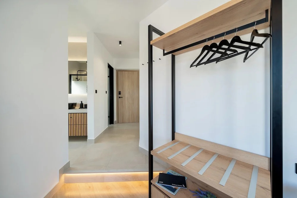 INCORSO • Smart Luxury Stay • near Airport • 24HR Check in