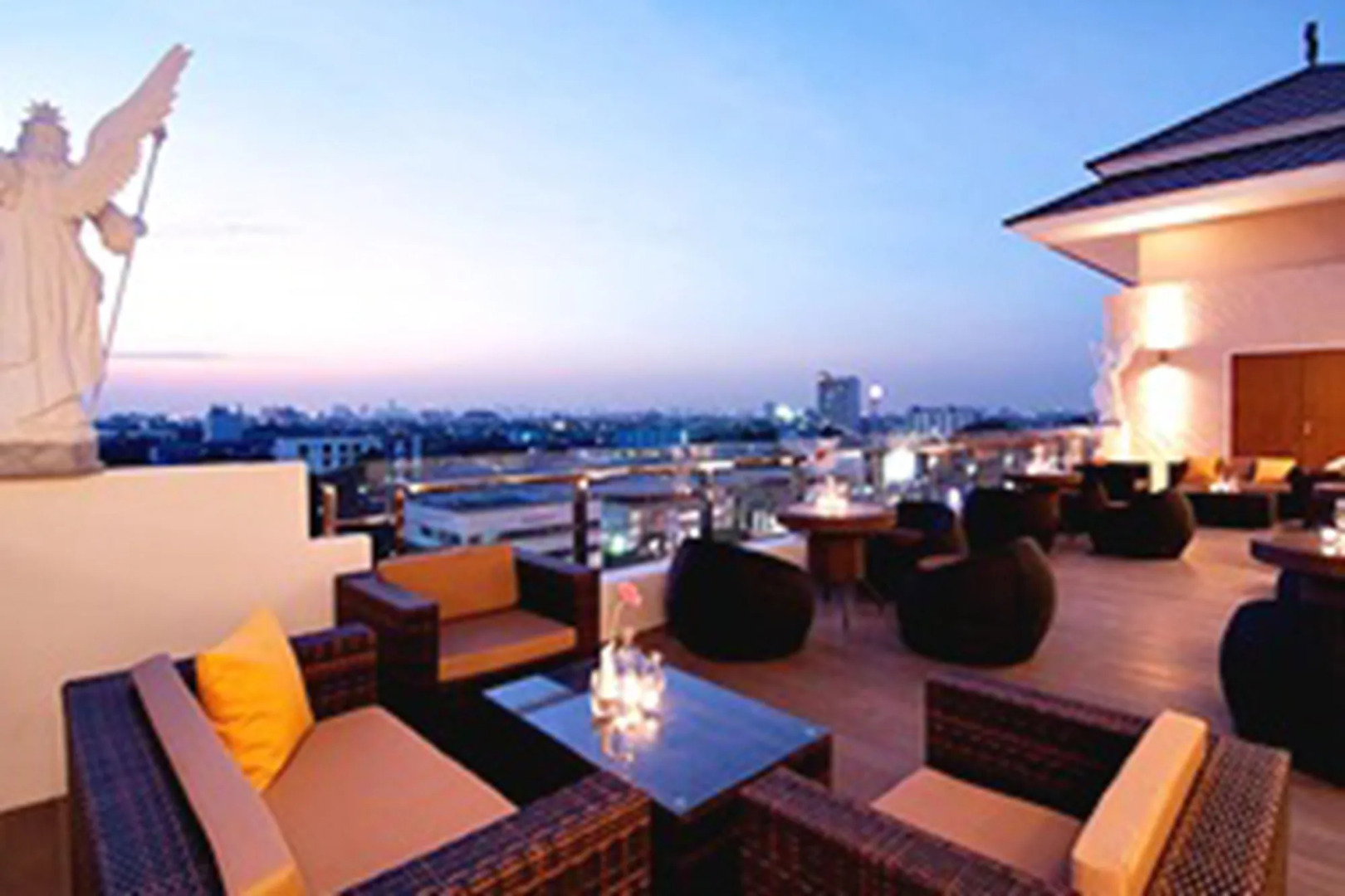 Photo - Grand Lord Boutique Hotel -Srinakarin