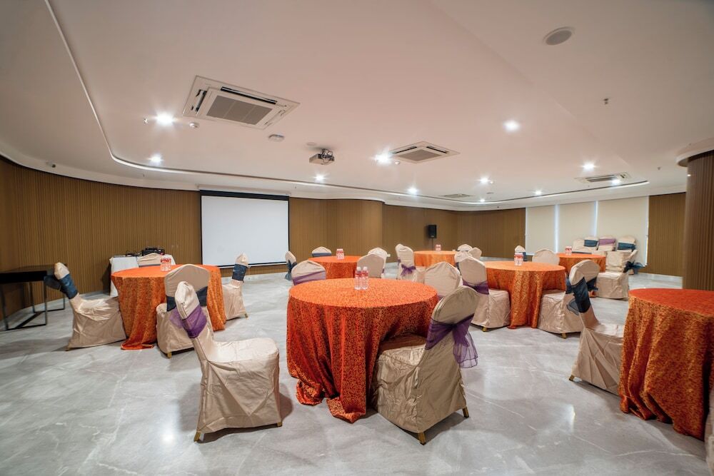 Photo - Hotel Deccan Serai Grande, Gachibowli, Hyderabad