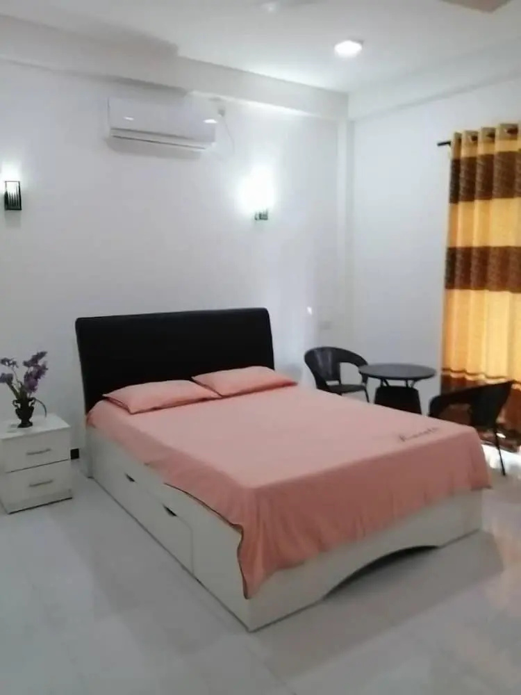 Colombo Airport Field View Villa