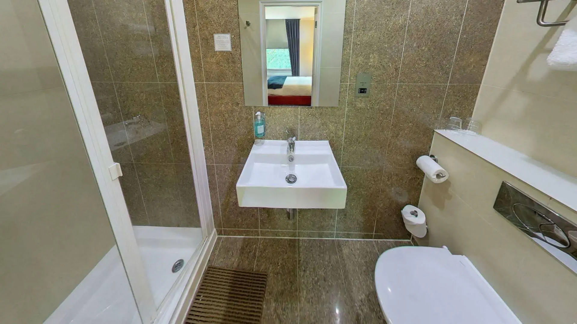 Photo - Simply Rooms & Suites