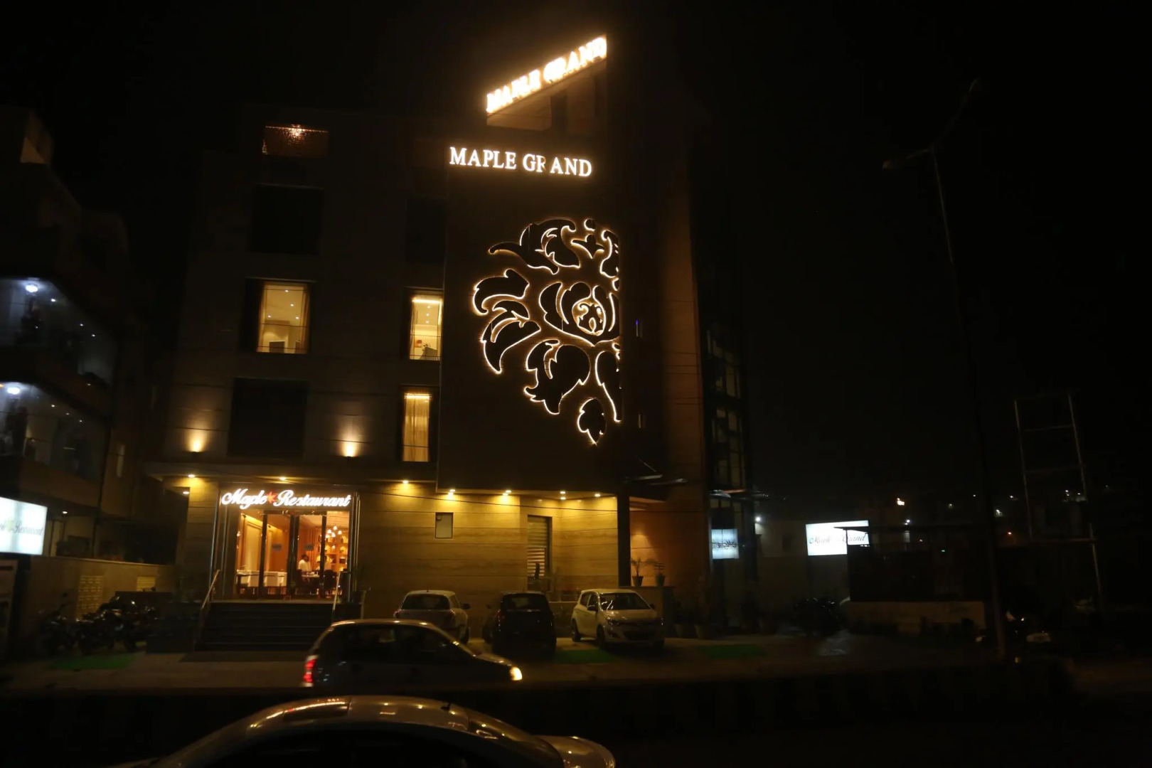 Photo - Maple Grand