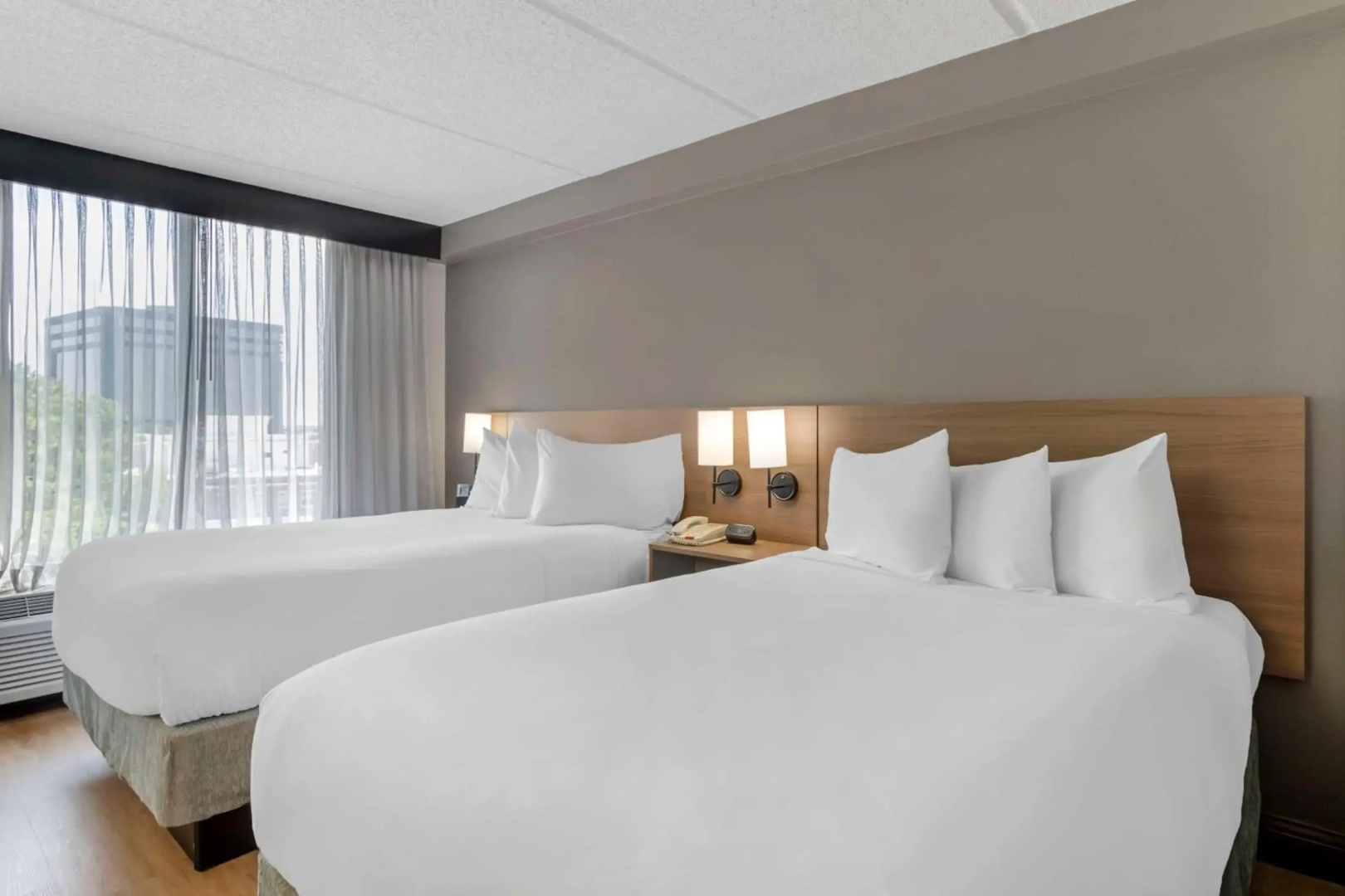 Photo - The IAH Houston Hotel