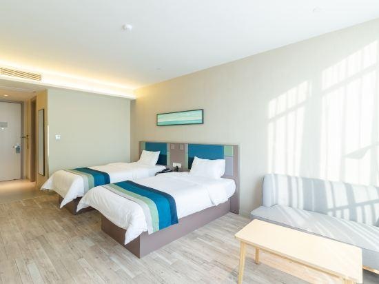 Home Inn Selected (Nanchang Xianghu Xiaolan Industrial Park)