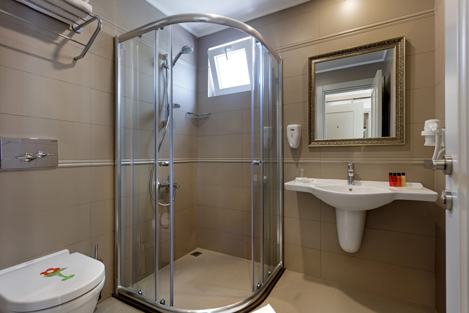 Foto - The Room Hotel & Apartments