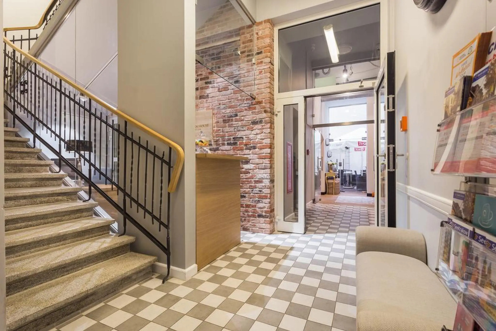 Photo - Venetian House Market Square Aparthotel