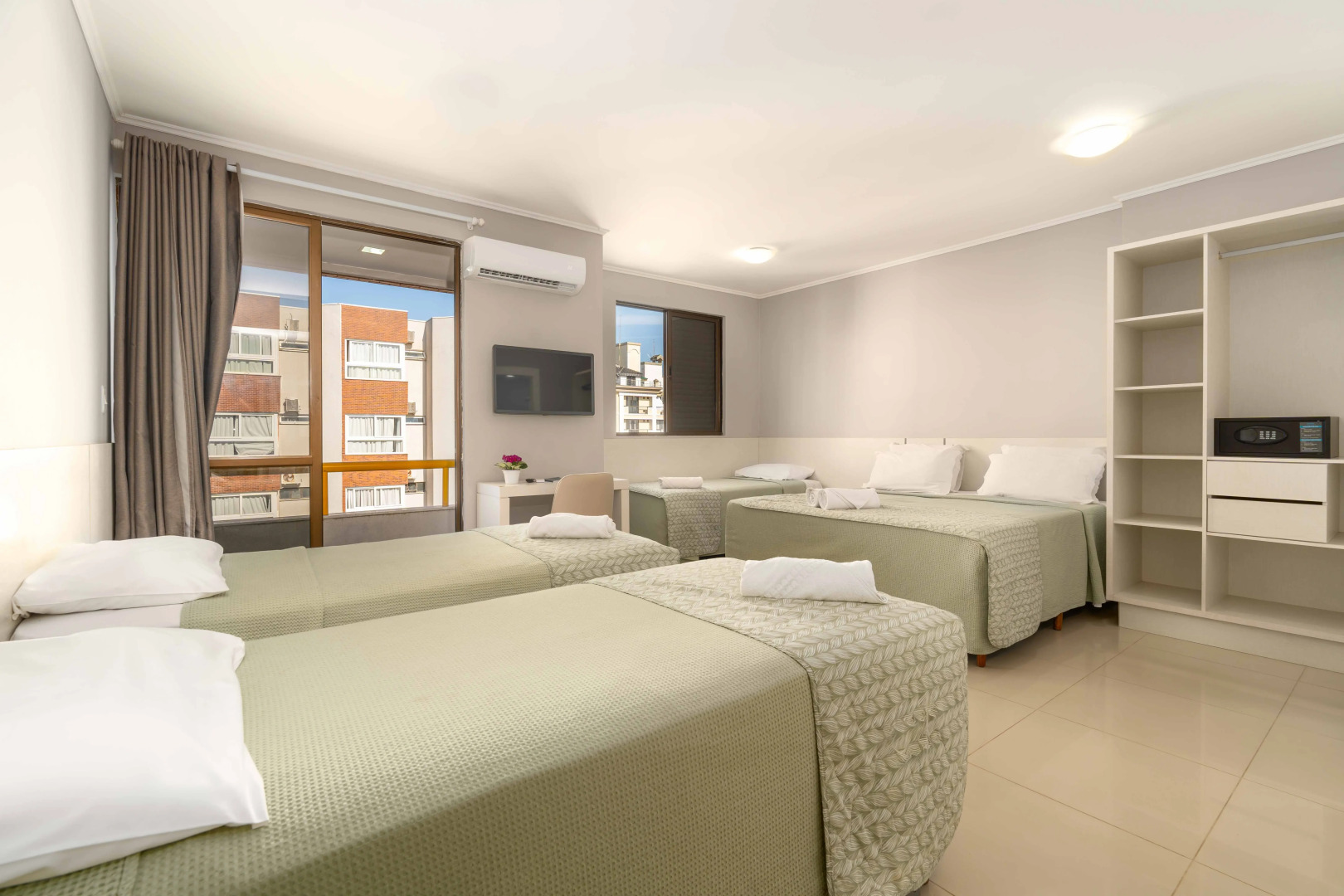 Photo - Boulevard Beach Canasvieiras Hotel