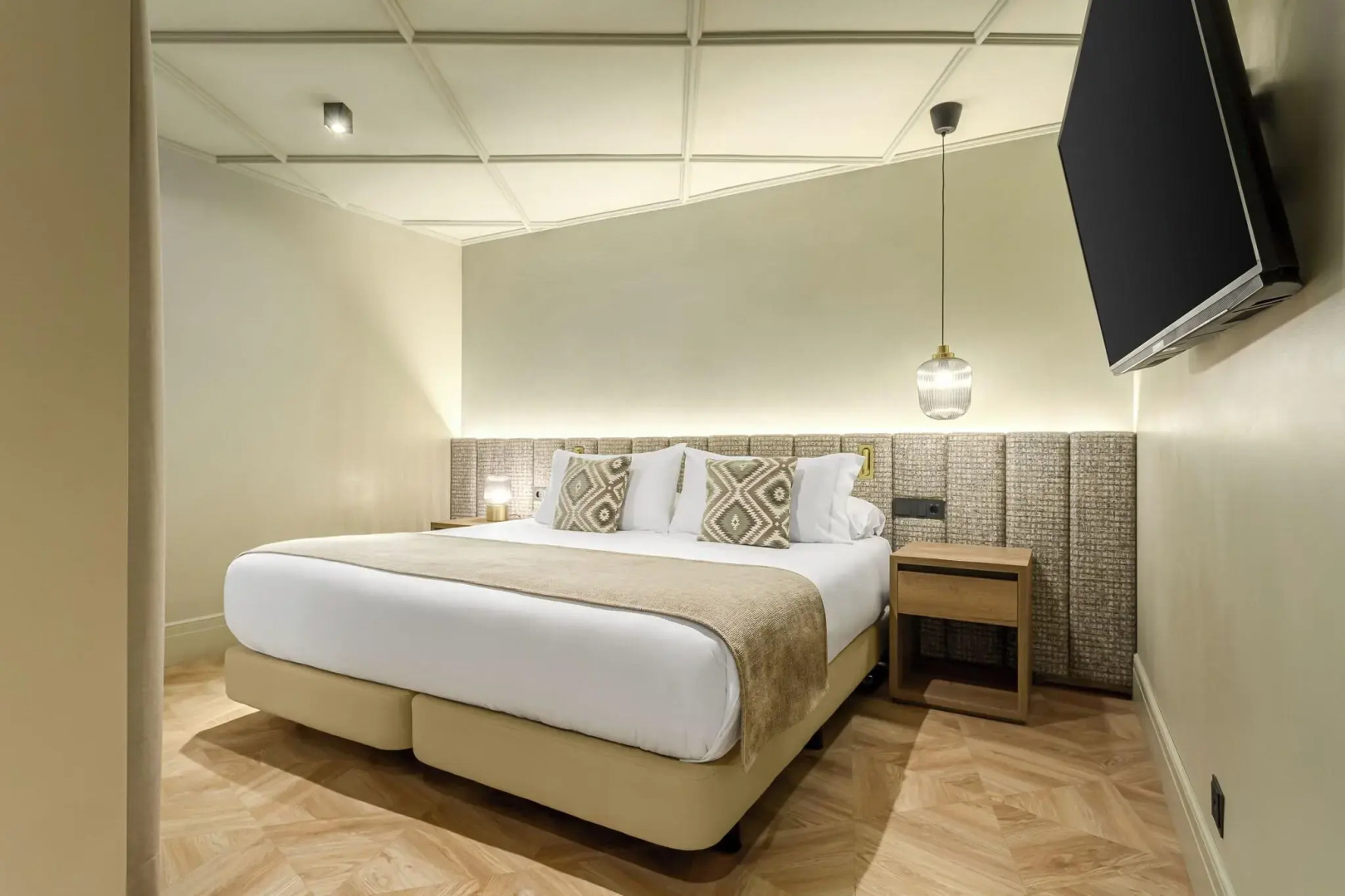 Photo - Room Mate Leo, Granada