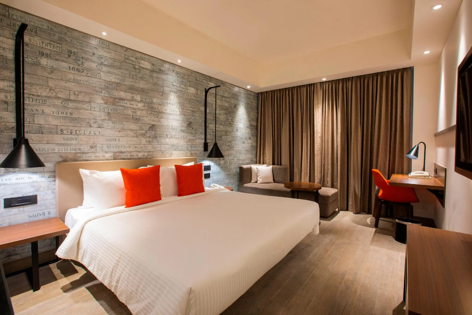 Photo - Lemon Tree Premier City Center Pune